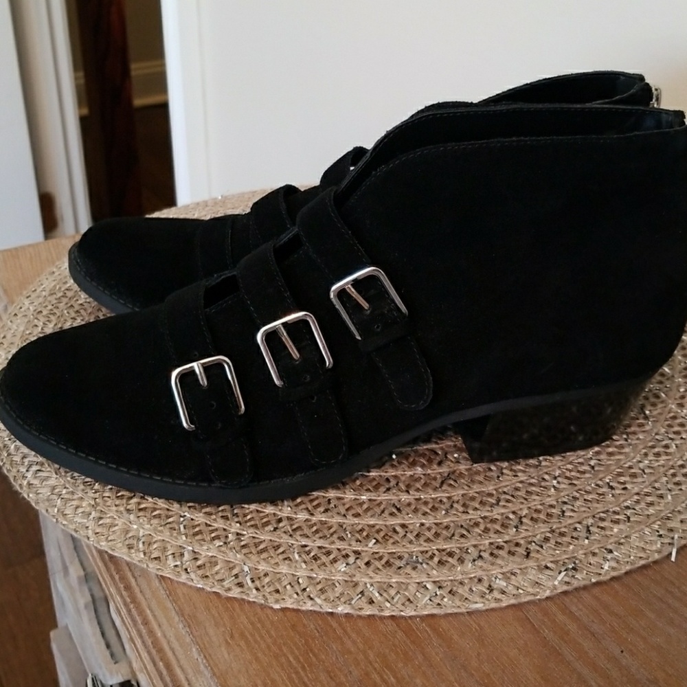 Nine West Booties - Picture 5 of 8